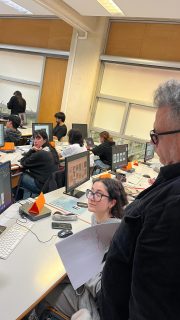 Taller de experimentación gráfica con @bokebazan 
Hoy trabajamos entre gubias y linóleo, tóner y transfer y preparando plantillas 🤩

#valencia #mag #diseñográfico #tipografía