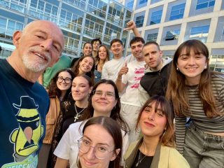 Se acabó el taller con @diego_vainesman_design , exhaustos pero orgullosos de los resultados 👏🏻👏🏻👏🏻👏🏻 ¡equipazo! 
Hoy viene la gran @ana_gea_ a hablarnos de eso de vivir del diseño y no morir en el intento 🤭